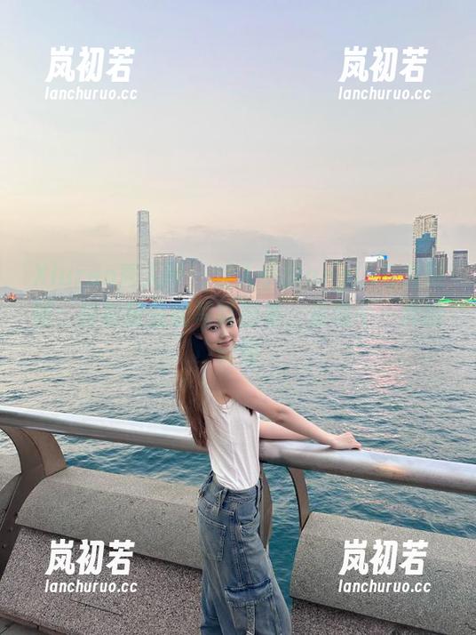 Xiuren秀人网-小甜angle Xiuren秀人网 - 迷人小甜angle与高跟鞋:精彩纷呈的写真图集,呈现不一样的美丽