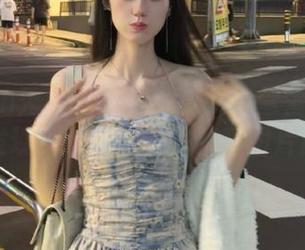 Xiuren秀人网 – 追随少女心雪雪的脚步：发现女孩世界中的精彩图片原图