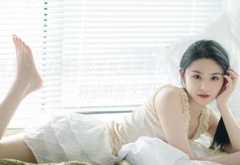 Xiuren秀人网 – 心妍小公主礼服原图福利放送，带你领略不一样的时尚之美！