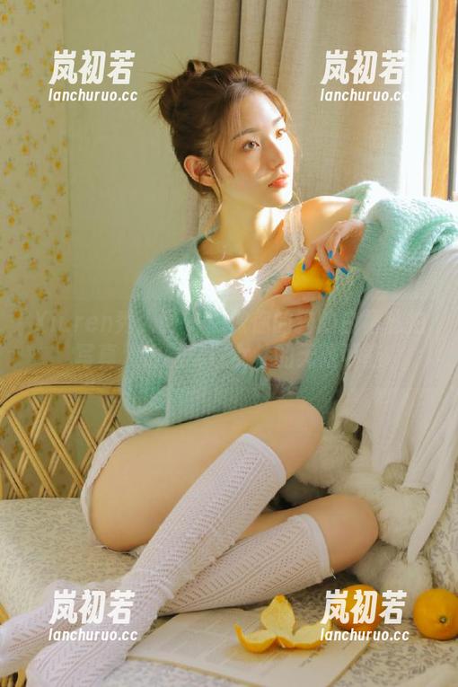 Xiuren秀人网 - 想做你的猫的白裙私拍写真，细腻展现女性的无限可能