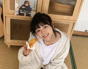 Xiuren秀人网 – 高清写真展现抖娘利世的厨娘日常，探索属于美食的幸福瞬间