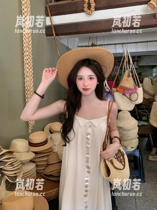 Xiuren秀人网 - 是小逗逗比基尼图包大放送，快来下载展现你的沙滩风范！
