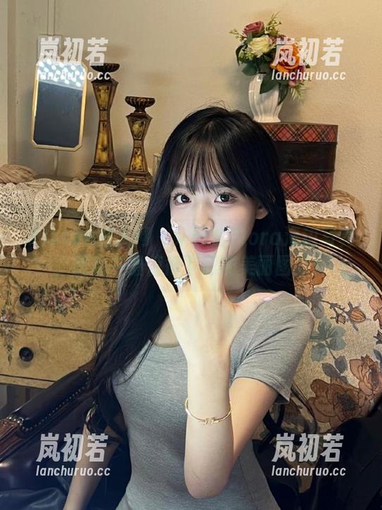 Xiuren秀人网 - 朱可儿Flora海边写真，图库中最值得下载的美丽图像！