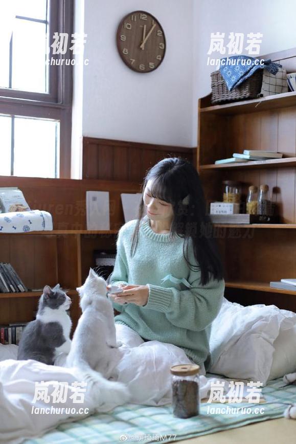 Xiuren秀人网-田兮白 Xiuren秀人网 - 在线欣赏:田兮白高清写真中的秘密,轻松解锁她的魅力