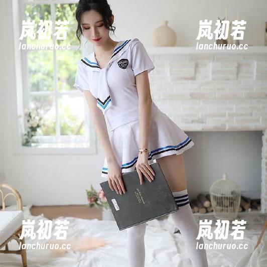 Xiuren秀人网 - 无圣光与美图的完美结合：赵惟依coco的修女系列独特视角！
