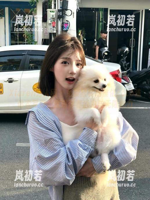Xiuren秀人网 - 免费欣赏赵惟依coco连体衣写真，展现青春活力与无限魅力