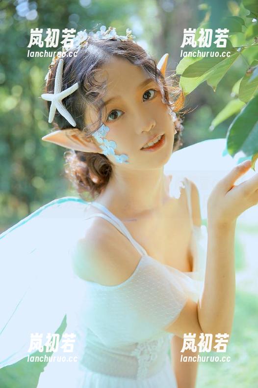 Xiuren秀人网-陆萱萱cecillia Xiuren秀人网 - 精选合集:陆萱萱cecillia的灰丝写真揭示独特魅力与风格