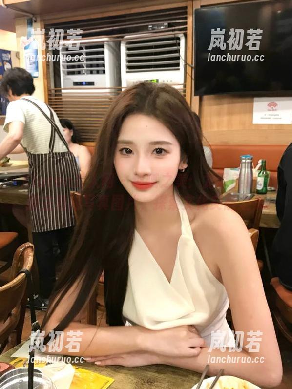 Xiuren秀人网 - 细腻之美：龙泽美曦和服主题的写真图片，探索文化交融之美