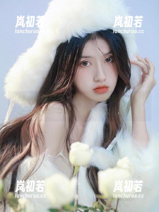 YALAYI雅拉伊 - 震撼视觉享受，刘开心高清肉丝写真图片带你进入幻想世界