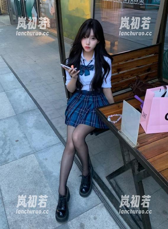 YouMi尤蜜荟-Cris_卓娅祺 YouMi尤蜜荟 - Cris_卓娅祺镂空美图的魅力:无圣光摄影下的别样风情