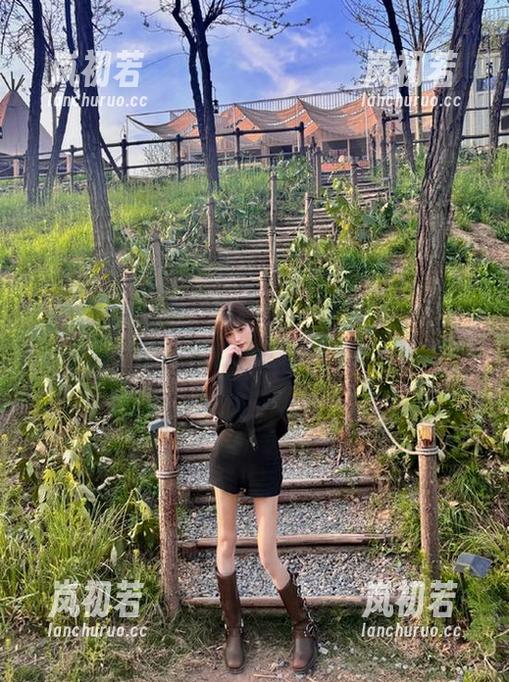YouMi尤蜜荟-Cris_卓娅祺 YouMi尤蜜荟 - 从Cris_卓娅祺职业装图库资源中汲取灵感,让你在职场中闪耀!