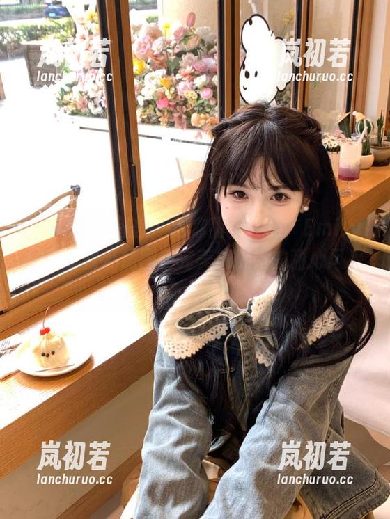 YouMi尤蜜荟-Emily顾奈奈酱 YouMi尤蜜荟 - 给你甜蜜滋味,Emily顾奈奈酱私房图包完美捕捉她的甜心风采!