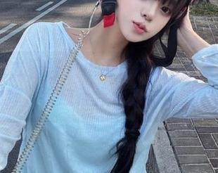 YouMi尤蜜荟 – 小海臀Rena连衣裙高清图库，绽放青春活力的魅力瞬间
