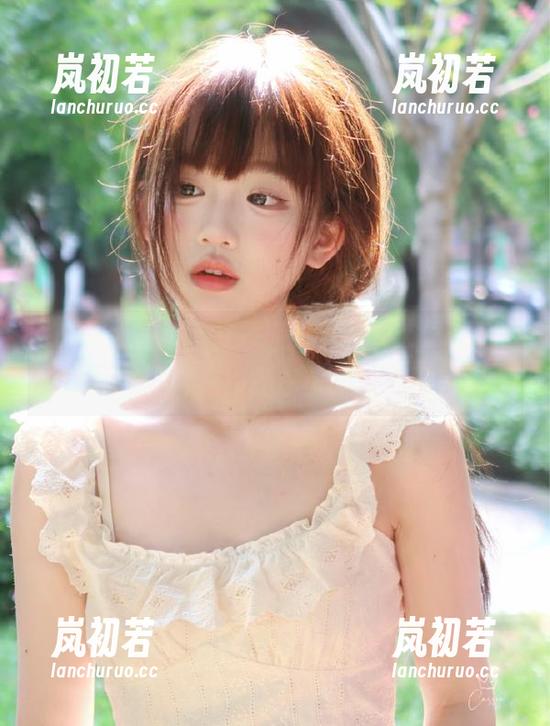 YouMi尤蜜荟-张思允Nice YouMi尤蜜荟 - 邂逅张思允Nice学妹,探索她的精选作品集带来的视觉盛宴