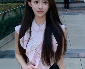 YouMi尤蜜荟 – 思淇Sukiii私人摄影作品：白衬衫图包里的时尚魅力