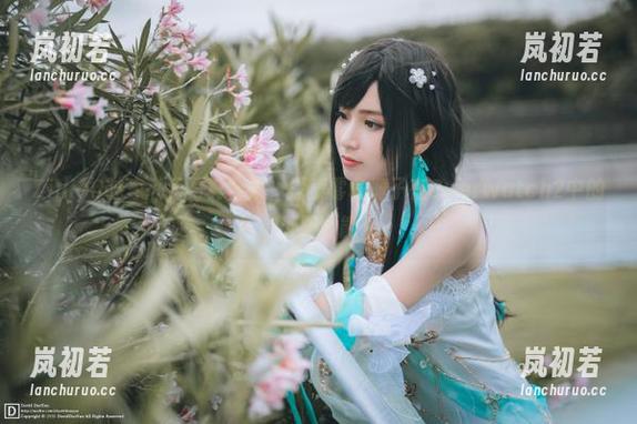 ZinieQ ZinieQ独家私房写真合集,探索雾岛桐子在Overwatch2中的无限可能