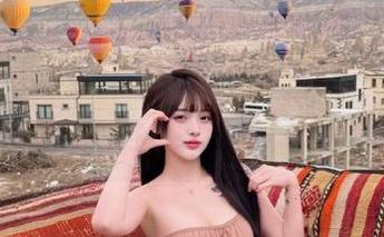 beautyleg – ChiChi泳衣的迷人身影，在线图集记录她的海岸时光！