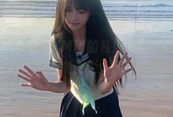 beautyleg – Mia的私拍灰丝图集：让你爱上她独特的个人风格与气质