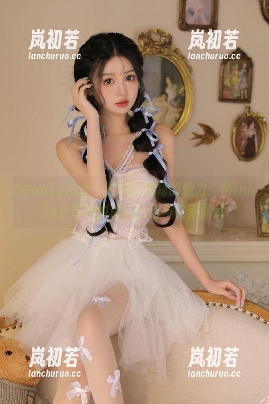 beautyleg-Minnie beautyleg - 定制连衣裙的魅力:Minnie分享她的精彩生活与完美图片