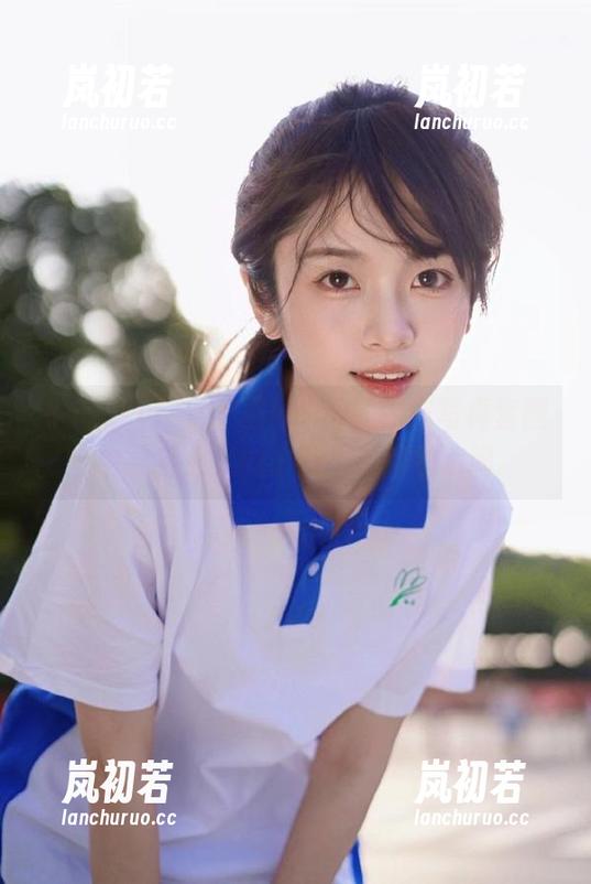 beautyleg - 在Nana的清纯写真套图中寻找心灵的宁静与美丽的瞬间