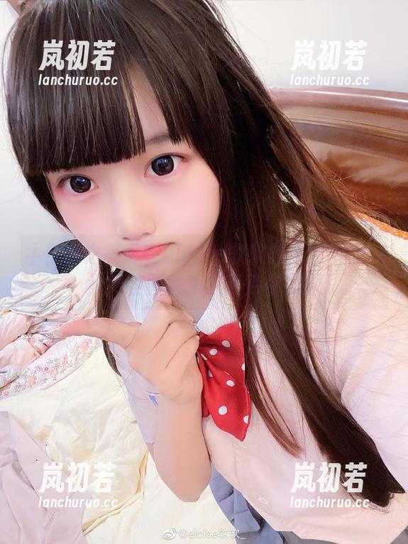 eloise软软 牛仔裤之美尽在eloise软软的写真中:一份绝佳图集资源等待你发掘