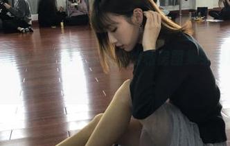 pans – 潮流与性感：妮妮白丝私房图集引领时尚新高度