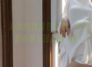 pans – 沁沁短裙图包分享，与你一起探索青春与时尚的交融