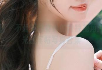 微密圈 – 不爱笑的赛琳的独特视角：无圣光嘉宾帖写真合集