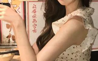 丝慕GIRL – 文欣的体操服写真全集：打破常规的视觉享受，你绝对不能错过的艺术