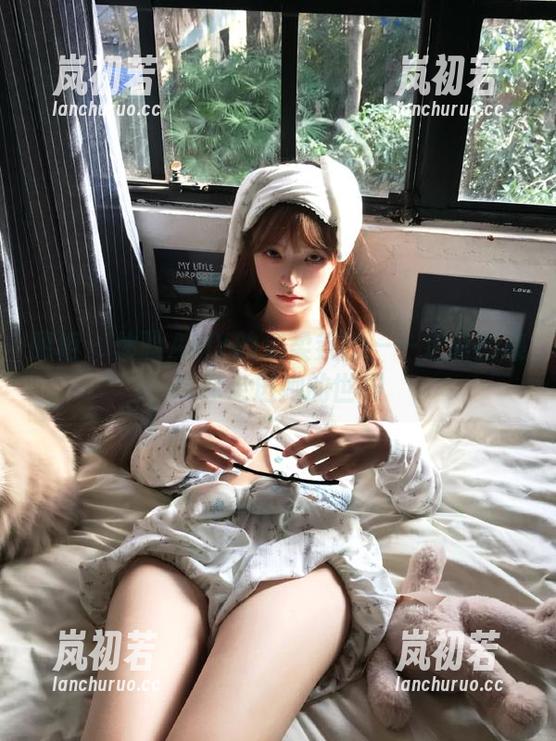 丽柜-AMY 丽柜 - 体验AMY的温柔氛围——定制图集带你走进她的世界
