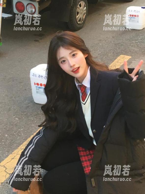 丽柜-yuleba 丽柜 - 发现yuleba的泳池美图,免费欣赏这些令人心动的写真作品,释放你的视觉享受!