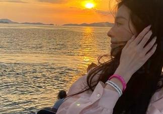 丽柜 – 超赞的凉儿制服写真分享，让我们一起追寻完美的自我表达！