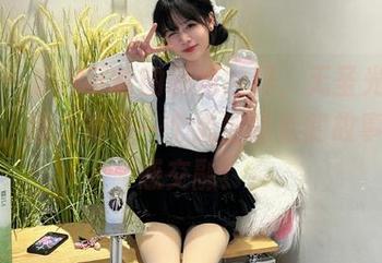丽柜 – 走进可馨的御姐世界，无圣光写真合集，感受她每一个造型背后的故事与情感交融！