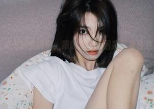 丽柜 – 在无圣光的氛围中，跟随尔尔的居家写真合集探寻生活的美好