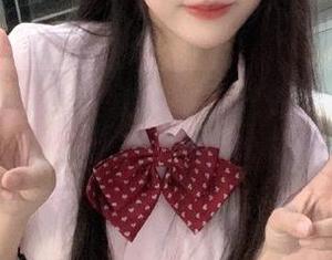 丽柜 – 向心心致敬！她的户外写真套图带你感受大自然的静谧与美丽