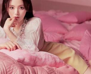 丽柜 – 畅游然然的灰丝作品集，发现无尽的写真资源与灵感