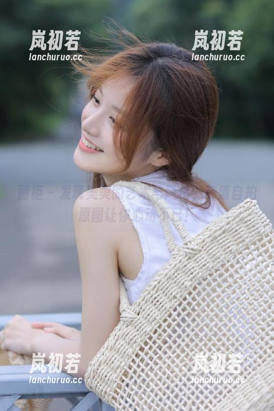 丽柜-美美 丽柜 - 发现美美的艺术与风格,高清自拍原图让你心动不已!