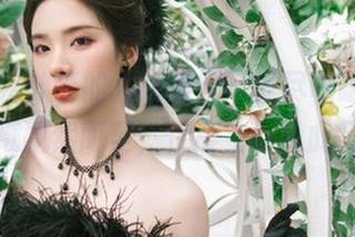丽柜 – 将钟晴的《秘书》写真尽收眼底，美图壁纸飘然而至，优雅生活从此开始！