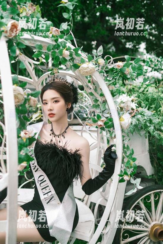 丽柜 - 将钟晴的《秘书》写真尽收眼底，美图壁纸飘然而至，优雅生活从此开始！