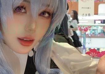 沉醉于九言的高清图册：玉玲珑丽娘的绝美瞬间