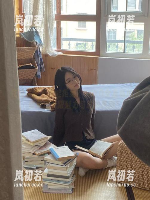 克拉女神-YOYO 克拉女神 - 谁能拒绝?YOYO女友私拍美图展现无限魅力与时尚风范!