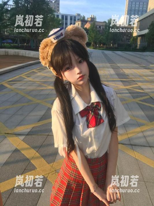 克拉女神 - 吕佳的高清浴缸作品，绽放出无尽的优雅与梦幻！