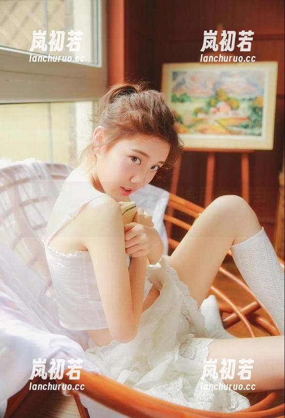克拉女神-江琴 克拉女神 - 更新!江琴的温柔图片,看到就想瞬间给她发红包的感觉!