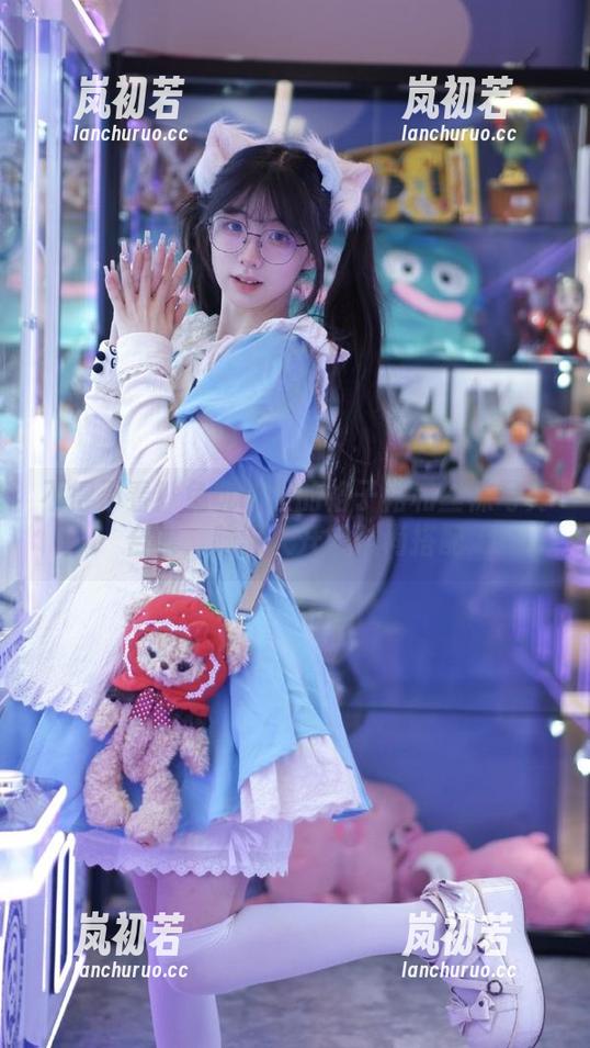 兔玩映画 不得不看!兔玩映画的格子裙和丝袜写真合集,脑洞大开的时尚搭配