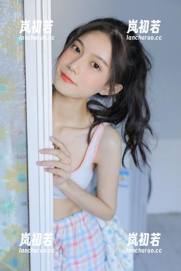 兔玩映画 兔玩映画特别推荐:惠的礼服写真美图,艺术与时尚的结合