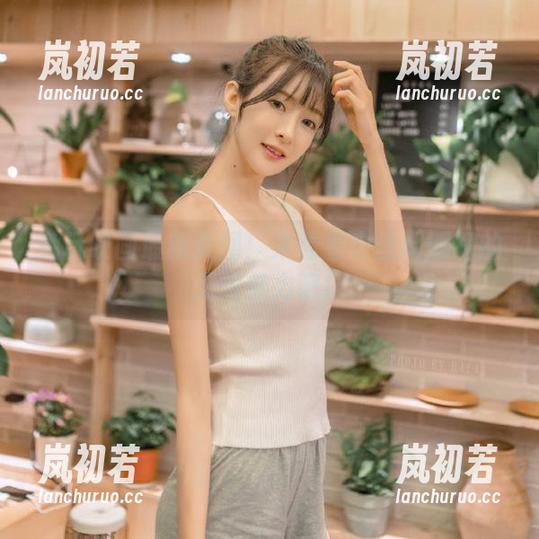 兔玩映画 兔玩映画最新美图!来看看肉丝制服裙的无限魅力吧!
