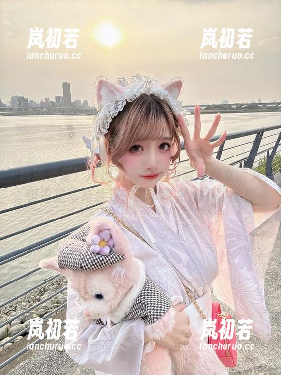 震撼来袭！冲田凛花rinka带来修女诺艾尔主题写真合集，超丰富资源不容错过