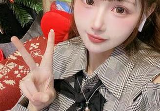 凛子酱倾情呈现，姐姐作品如梦似幻，在线与您分享艺术的无尽魅力！