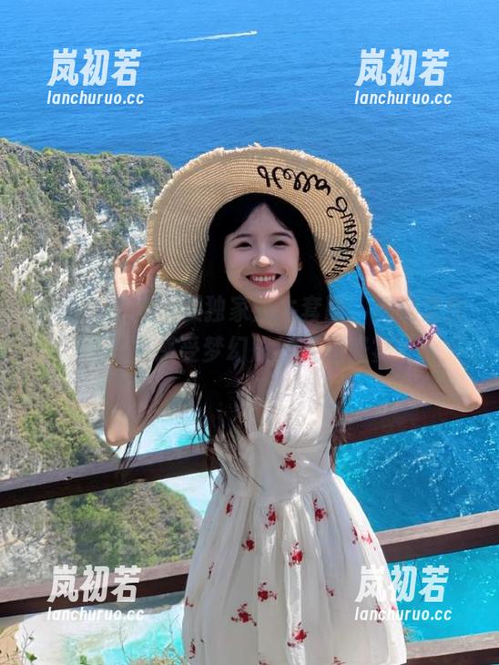初夏女神-双双 初夏女神 - 双双独家奶牛套图,精选之作让您感受梦幻般的视觉盛宴