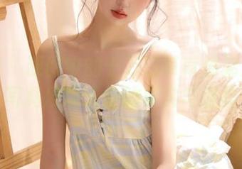 微密圈 – 原图中的十万口草莓粥粥：私房写真展现天使的真实与温柔